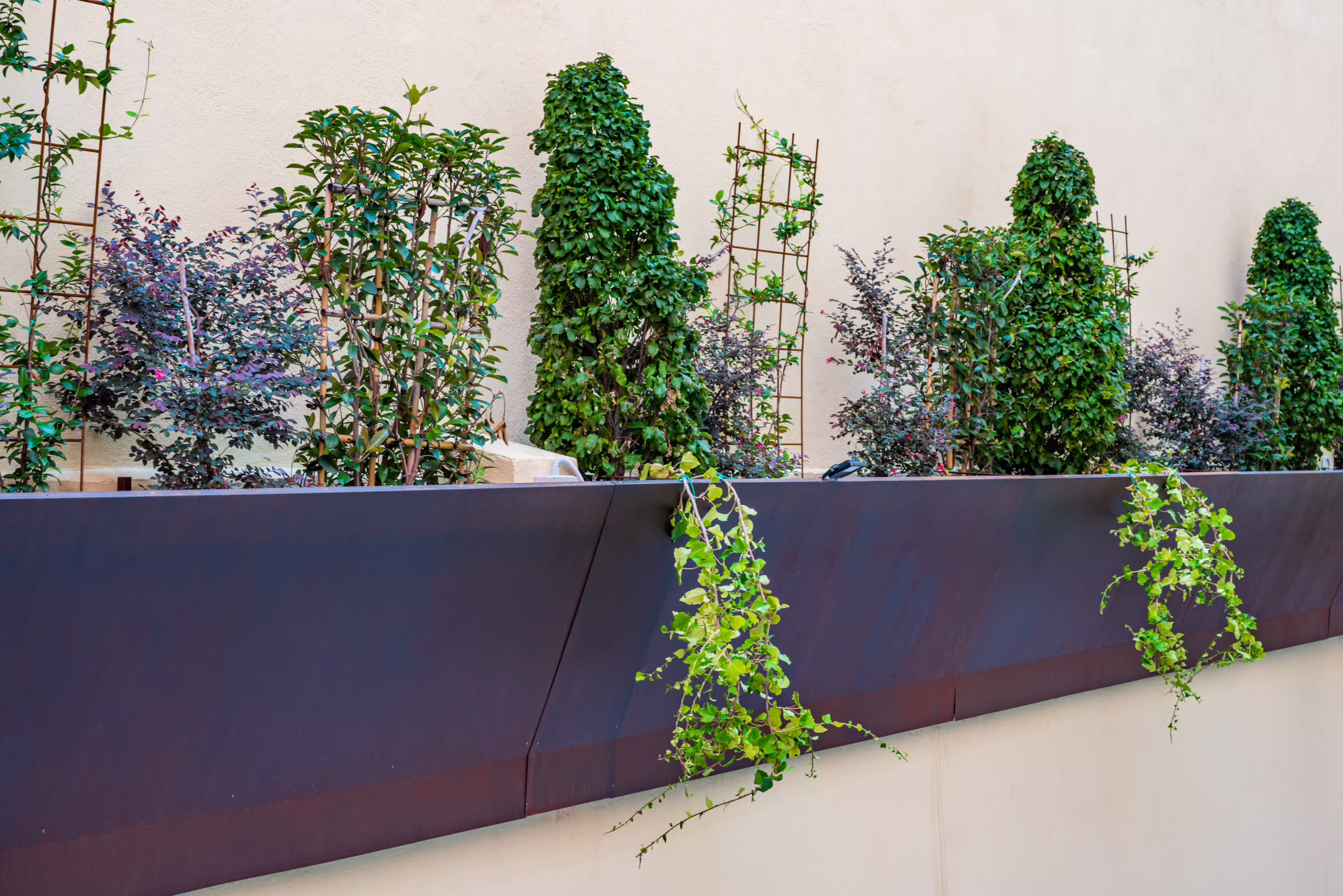 Vivai Feder - Fioriera in Corten Piazza Renato Simoni 1