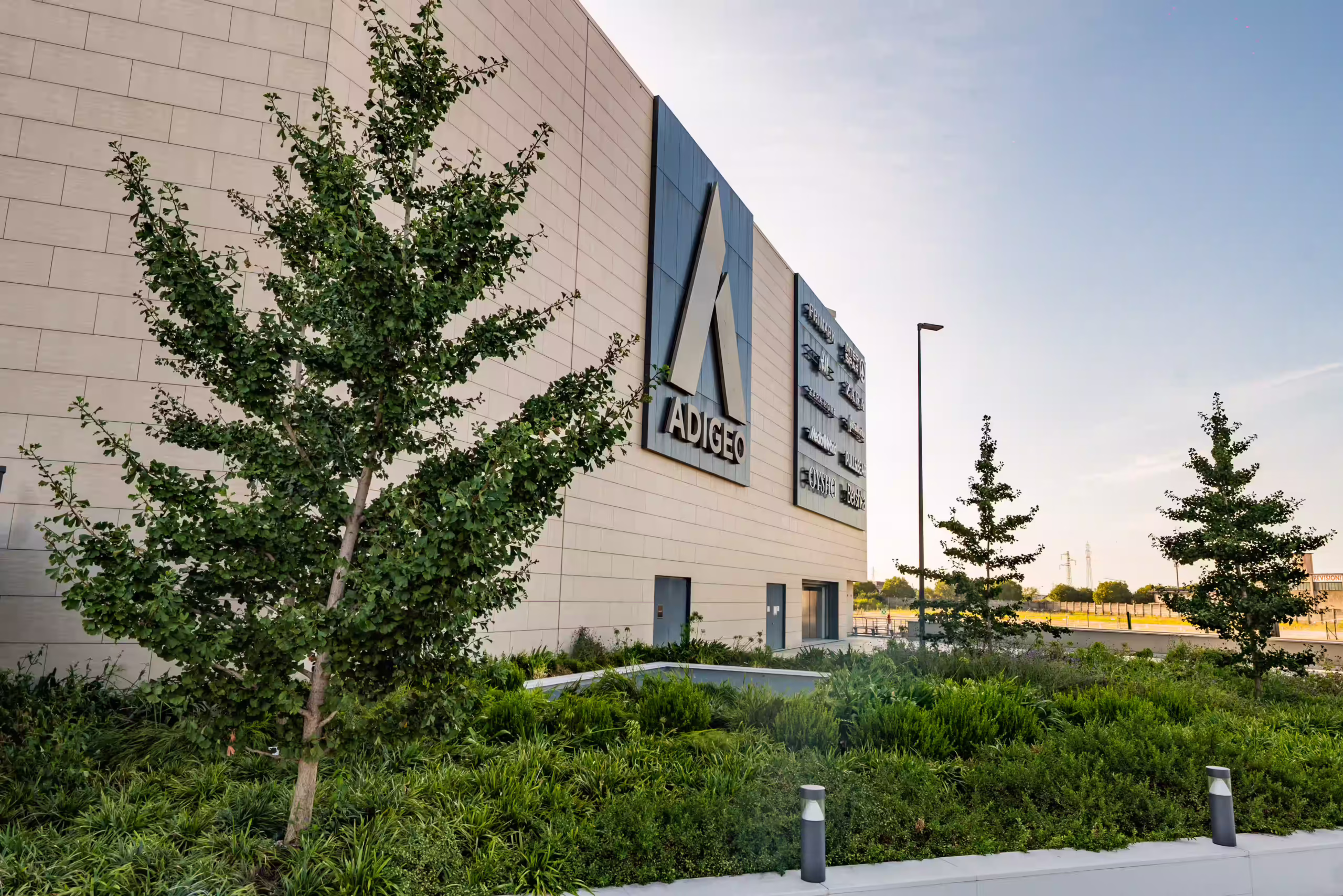 Vivai Feder - Manutenzione Centro Commerciale Adigeo, Verona 8