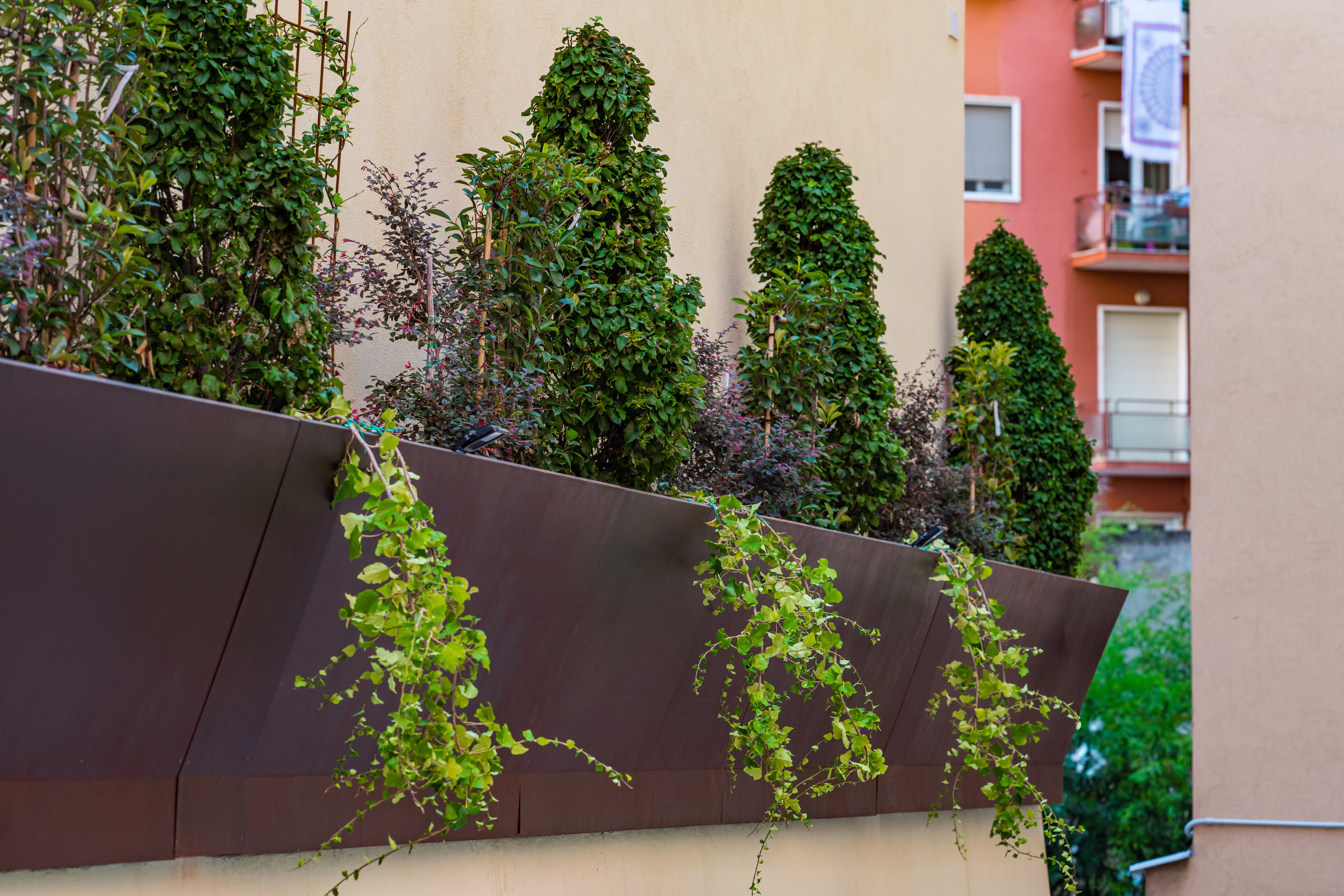 Vivai Feder - Fioriera in Corten Piazza Renato Simoni 2